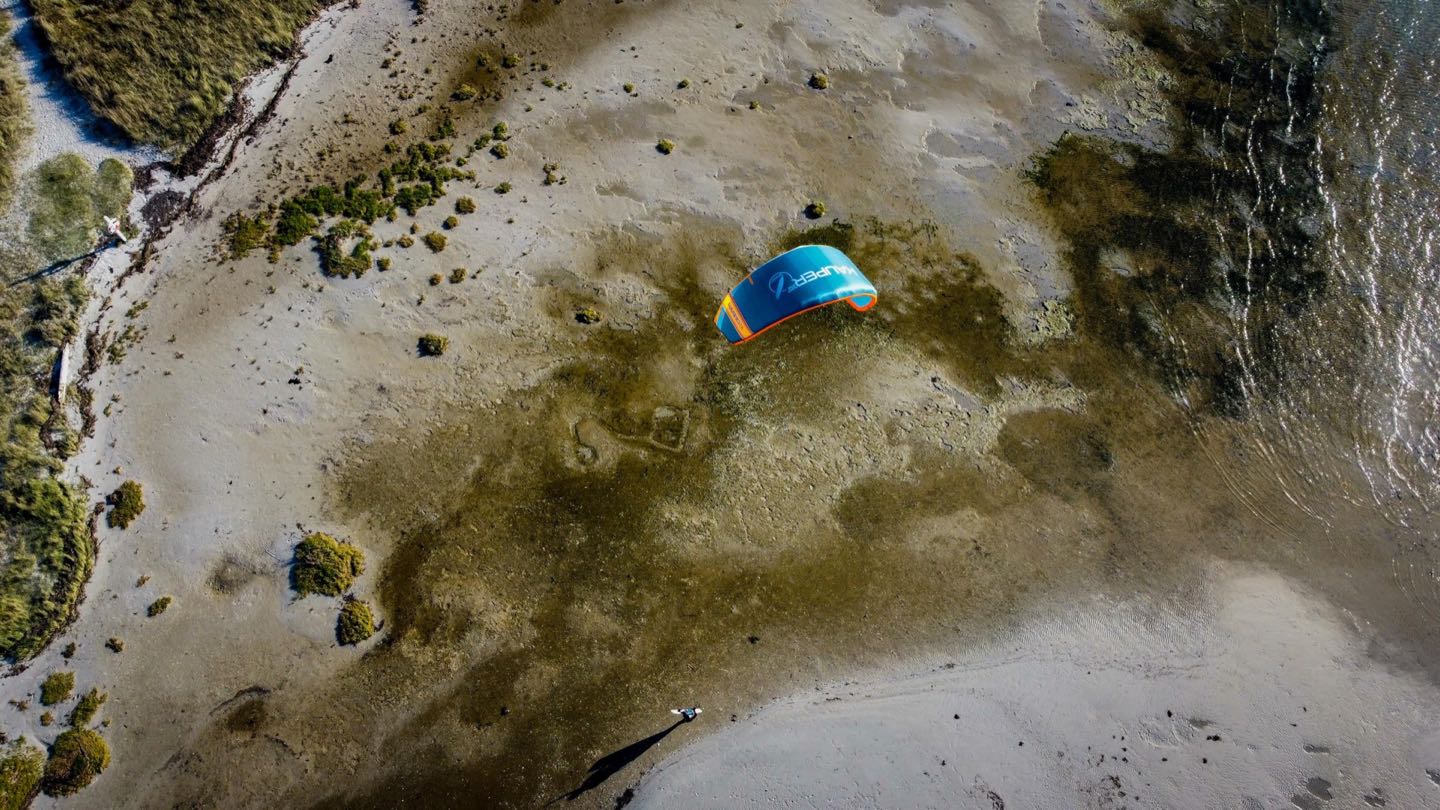 Et smukt dronebillede fra Bønnerup Strand